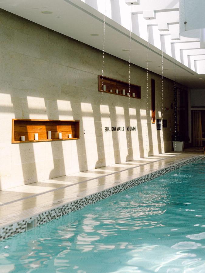 Shangri-La Toronto Bagian luar foto