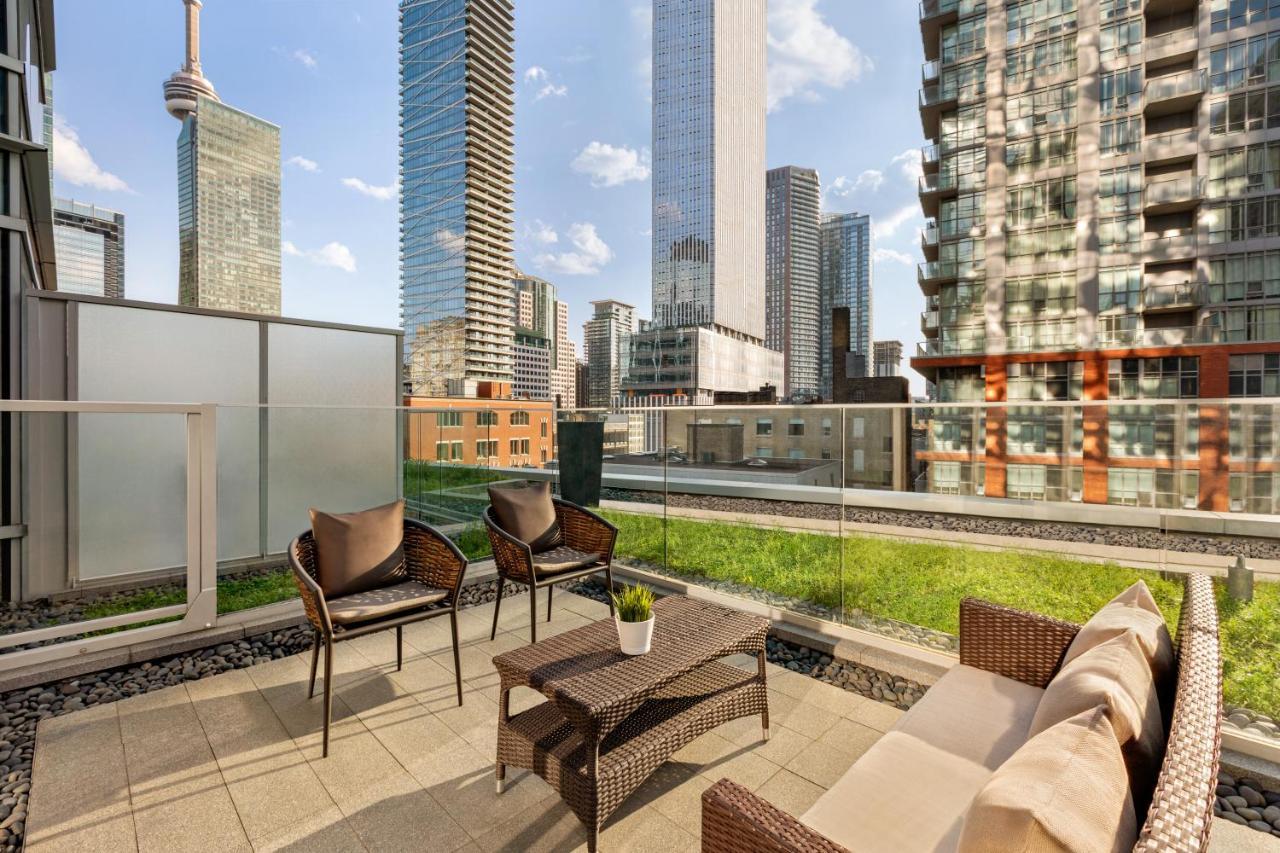 Shangri-La Toronto Bagian luar foto