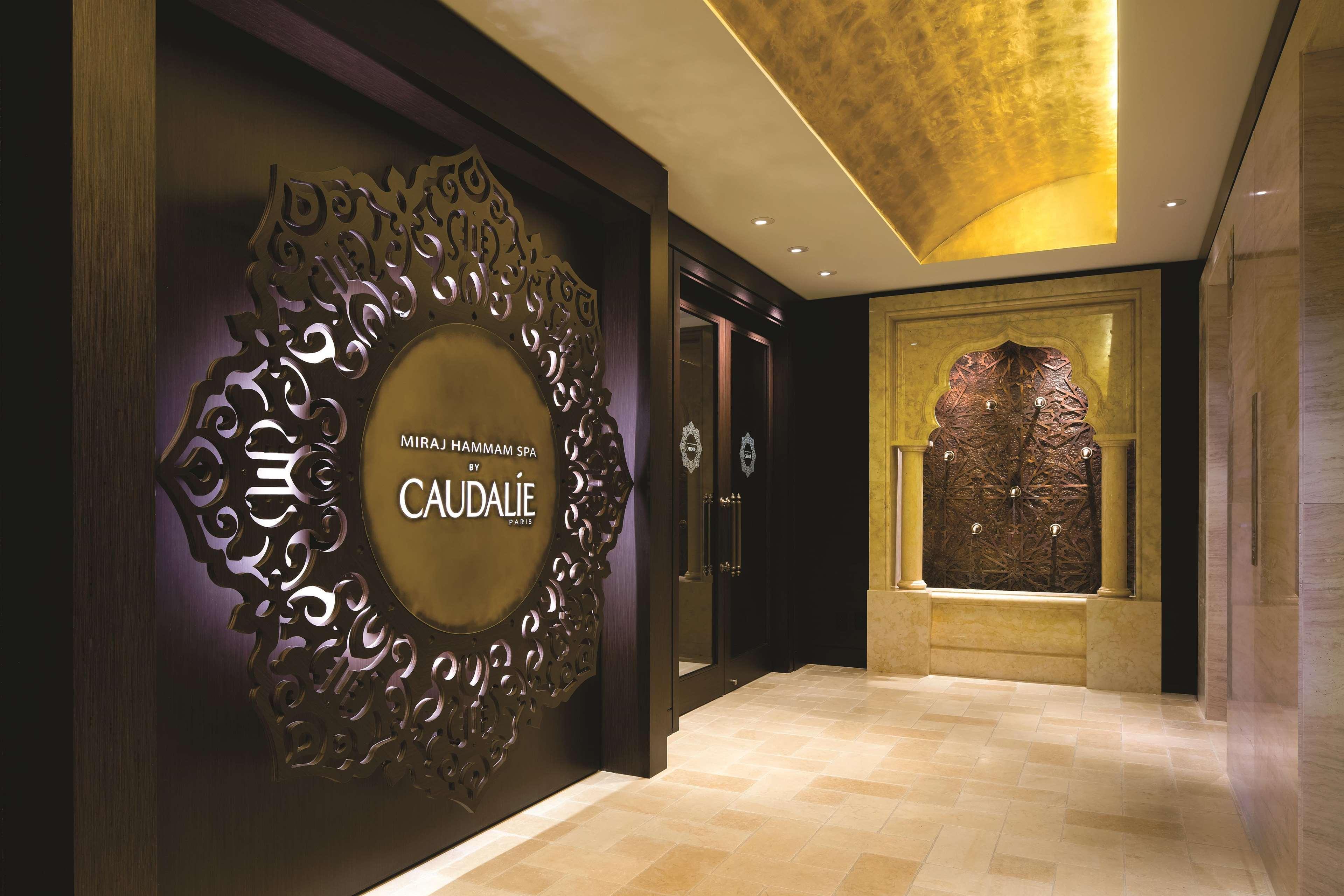 Shangri-La Toronto Bagian luar foto