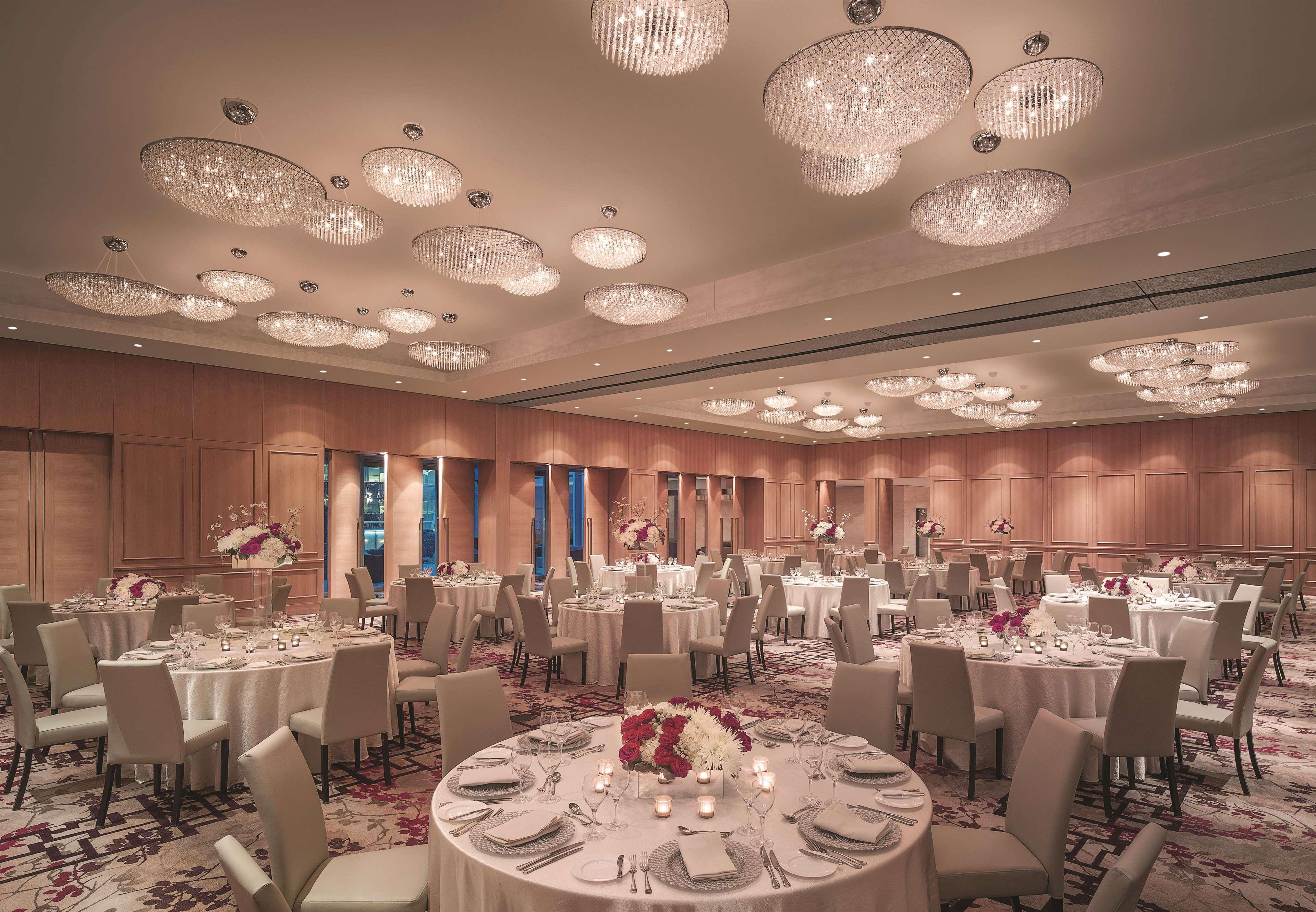 Shangri-La Toronto Bagian luar foto